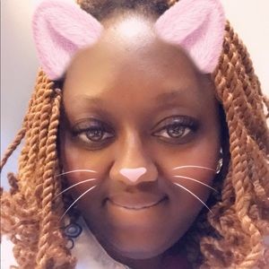 Meet your Posher, Latasha